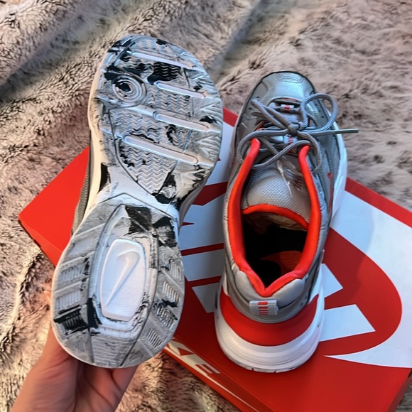 Nike shoes, gray and red, reflective , barely worn - Picture 6 of 7